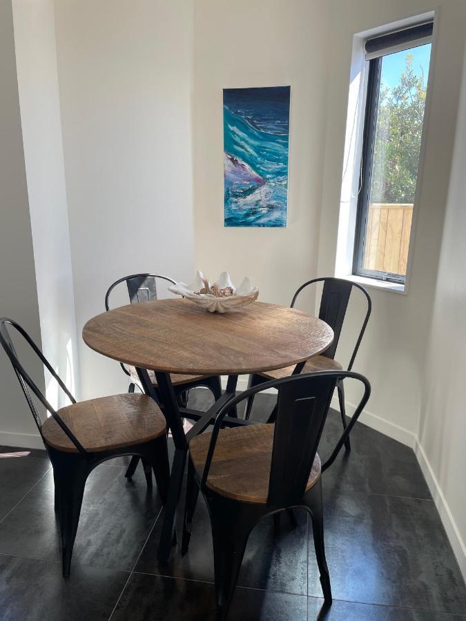 Atahu Bed & Breakfast Porirua Luaran gambar