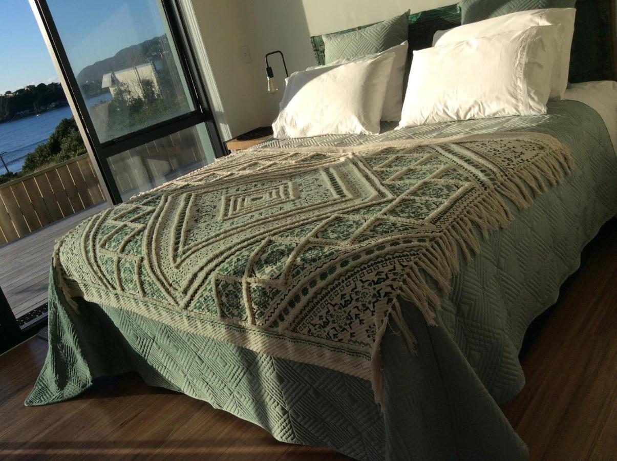 Atahu Bed & Breakfast Porirua Luaran gambar