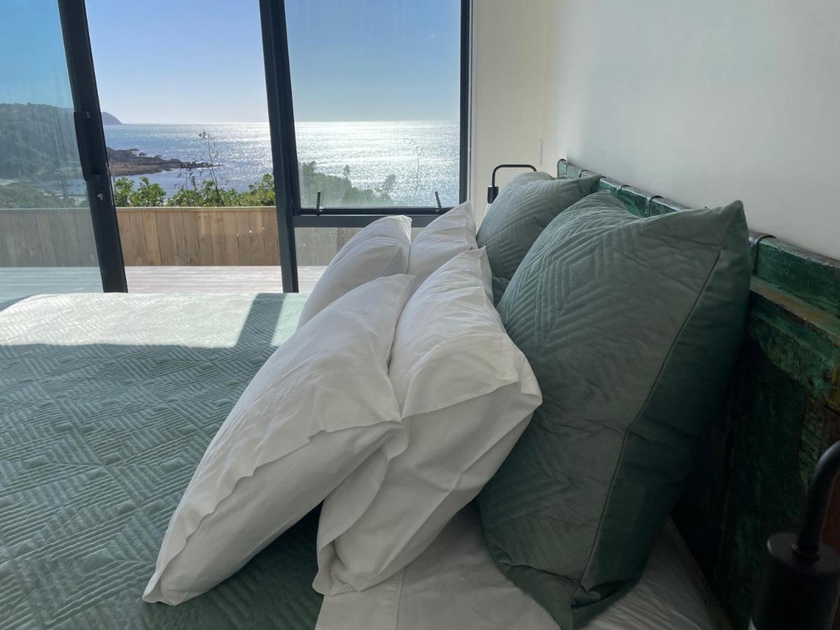 Atahu Bed & Breakfast Porirua Luaran gambar