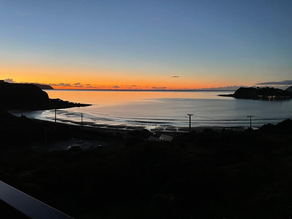 Atahu Bed & Breakfast Porirua Luaran gambar